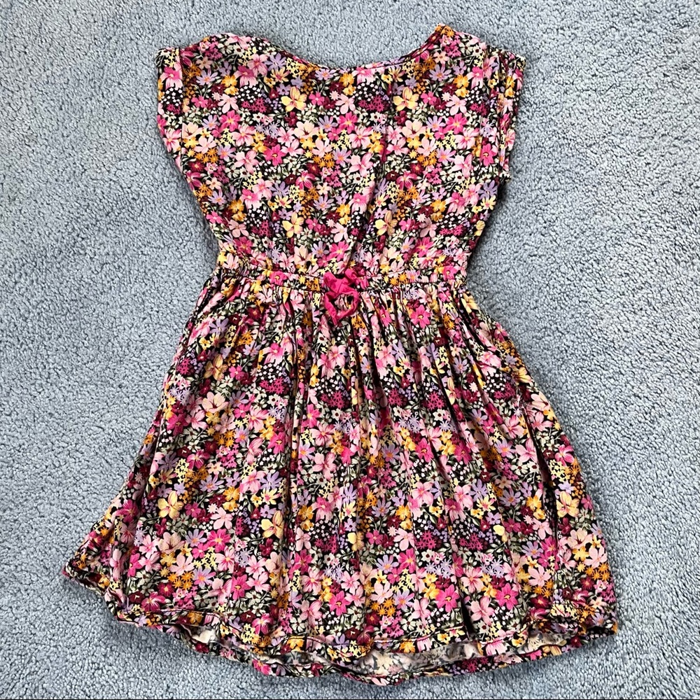 5/$20 Little Girls Floral Dress with Pockets